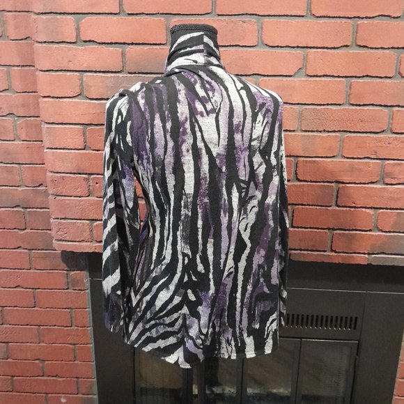 Laura Ashley Womans Small Purple Zebra Stripe Cardigan – Bold Cozy - Picture 4 of 8